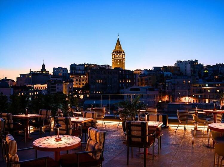 Karaköy’ün Yeni Rooftop Keşfi: Jade Istanbul