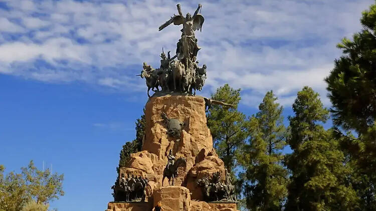 Cerro de la Gloria: Panorámicas e historia en la cima