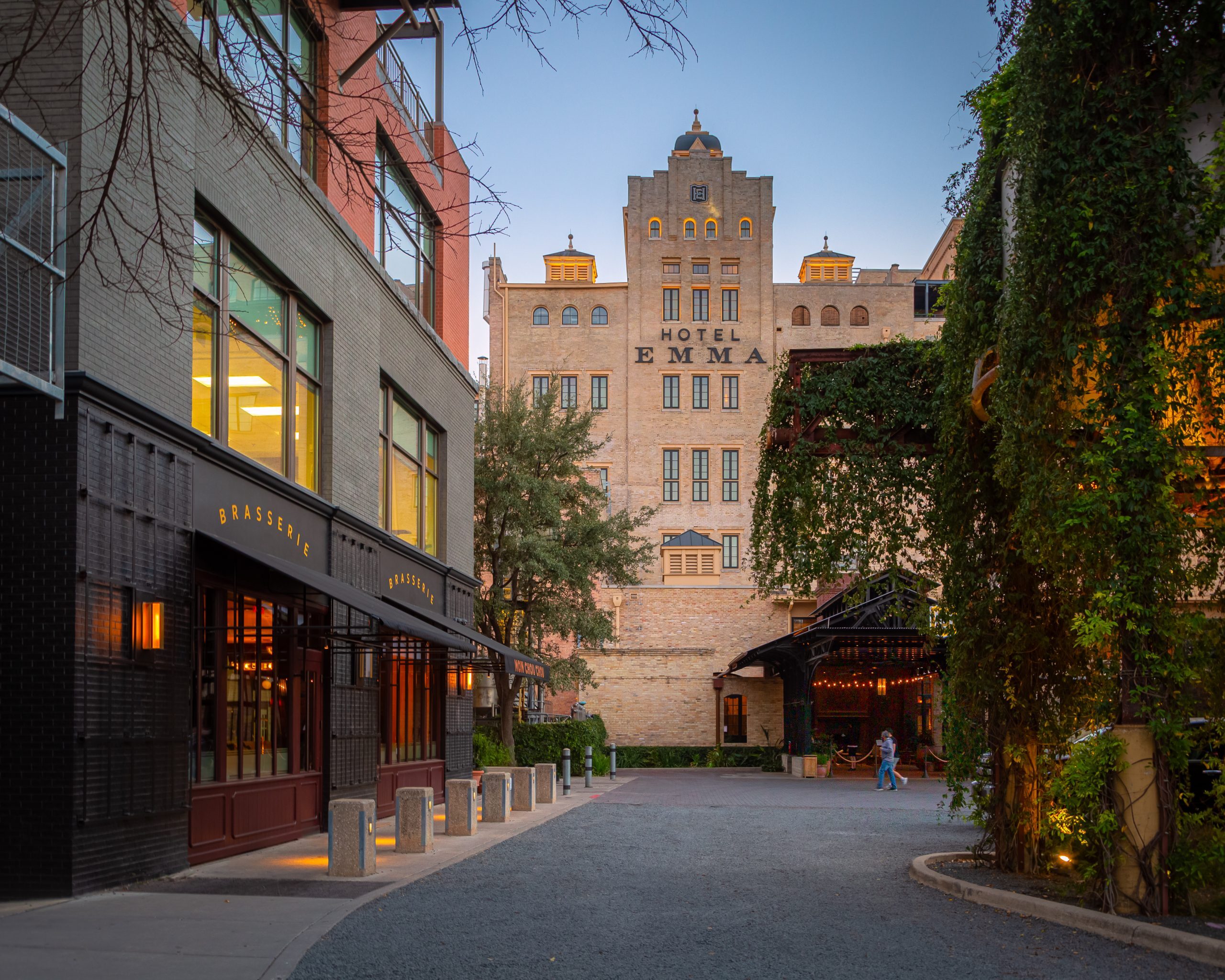 timeout.com - Lauren Dana - 10 historic hotels in the U.S. with fascinating former lives