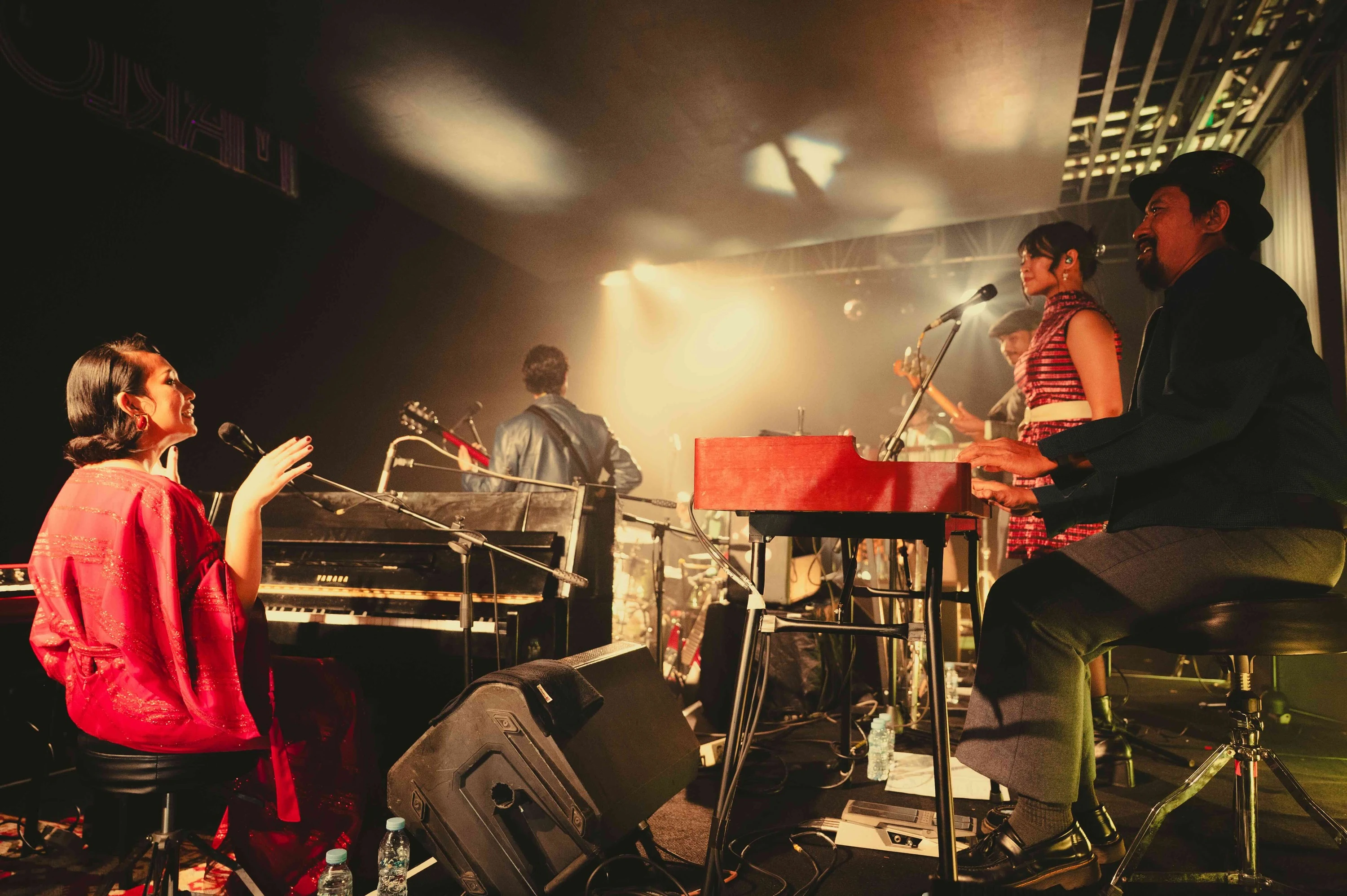 「Di Hotel Malibu Album Showcase」