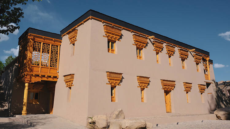 How to choose hotels and homestays in Ladakh