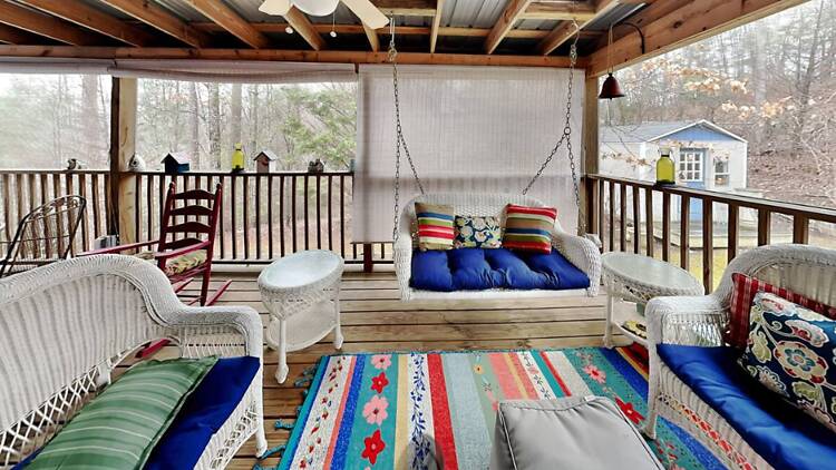 Best for crafts connoisseurs: The colorful cabin on Vista Drive Best for crafts connoisseurs: The colorful cabin on Vista Drive