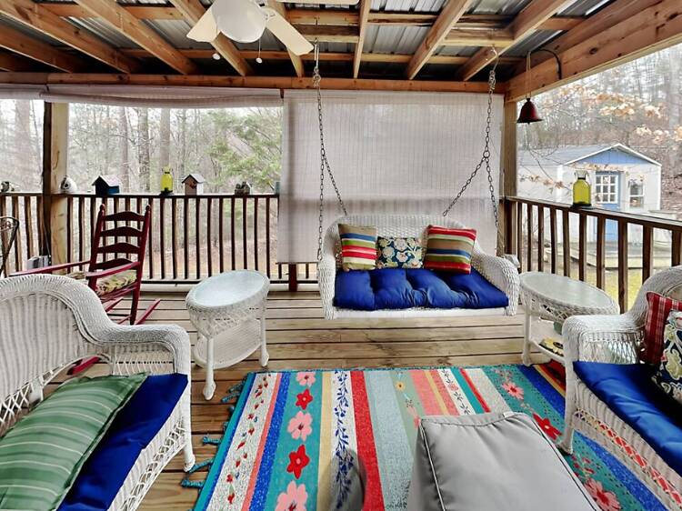Best for crafts connoisseurs: The colorful cabin on Vista Drive Best for crafts connoisseurs: The colorful cabin on Vista Drive
