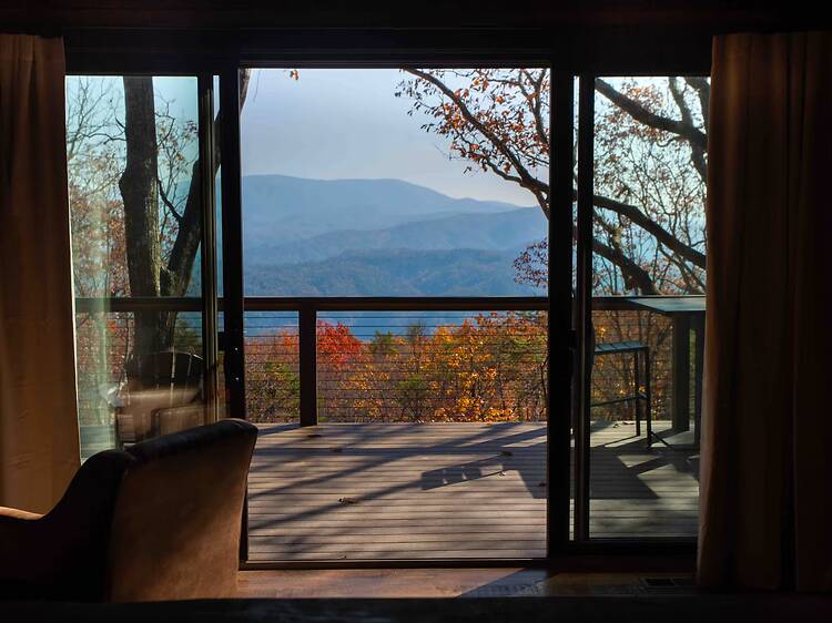 Best for a proper nature escape: The Smoky Mountain treehouse with the rope bridge Best for a proper nature escape: The Smoky Mountain treehouse with the rope bridge