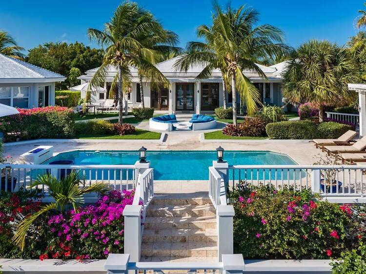 Best for spotting turtles: Leeward Settlement Below Deck villa