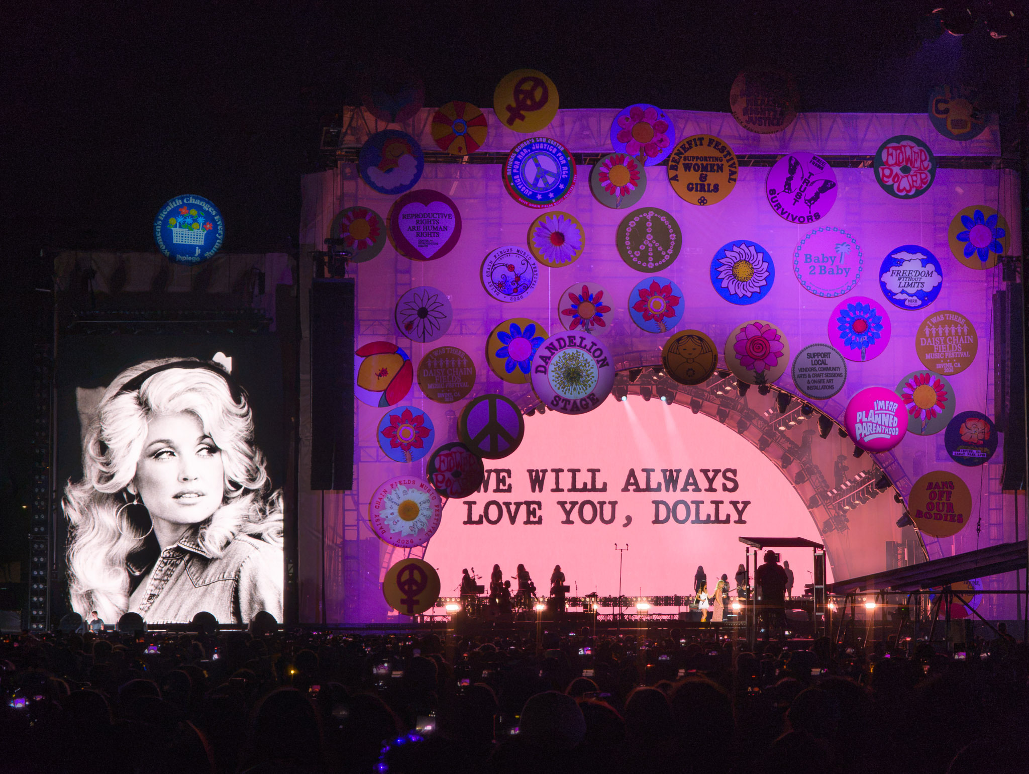 Dolly Parton tribute at Daisy Chain Fields