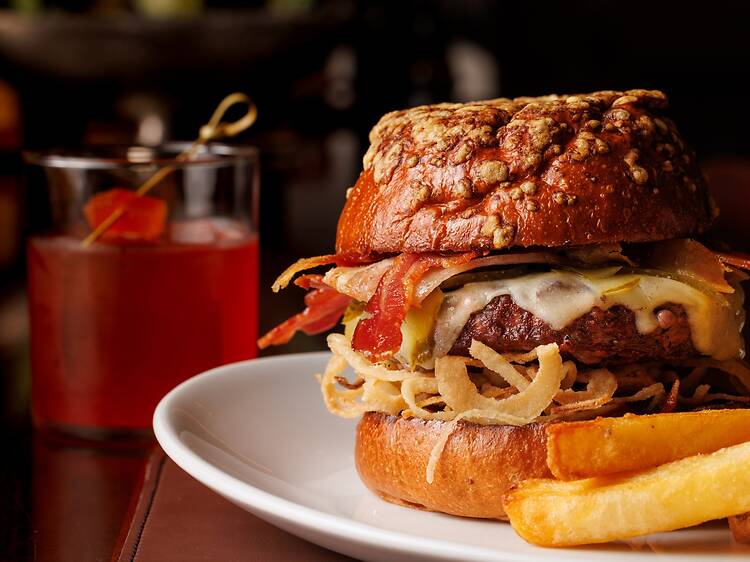 Burgers on Another Level: Standout Spots for Hamburgers in Buenos Aires Burgers on Another Level: Standout Spots for Hamburgers in Buenos Aires