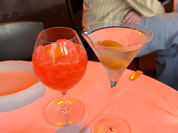 Bar Carnation