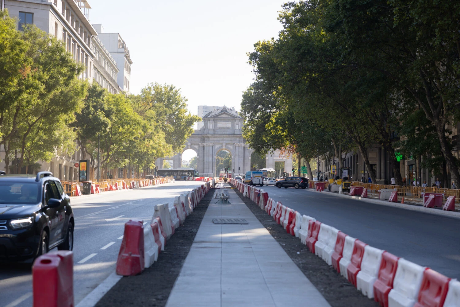 Obras entre Cibeles y la Puerta de Alcal&aacute;