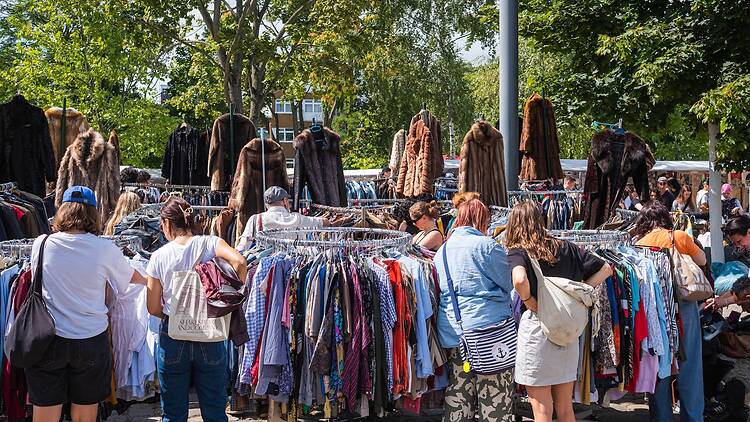 Mauerpark Flohmarkt Mauerpark Flohmarkt