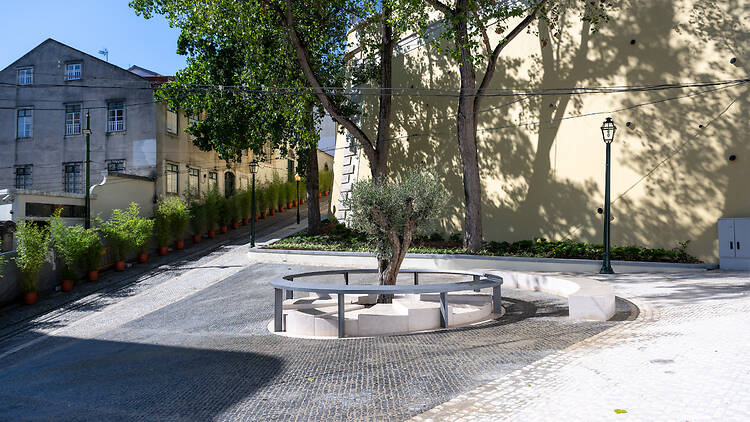 Memorial do Largo da Oliveirinha