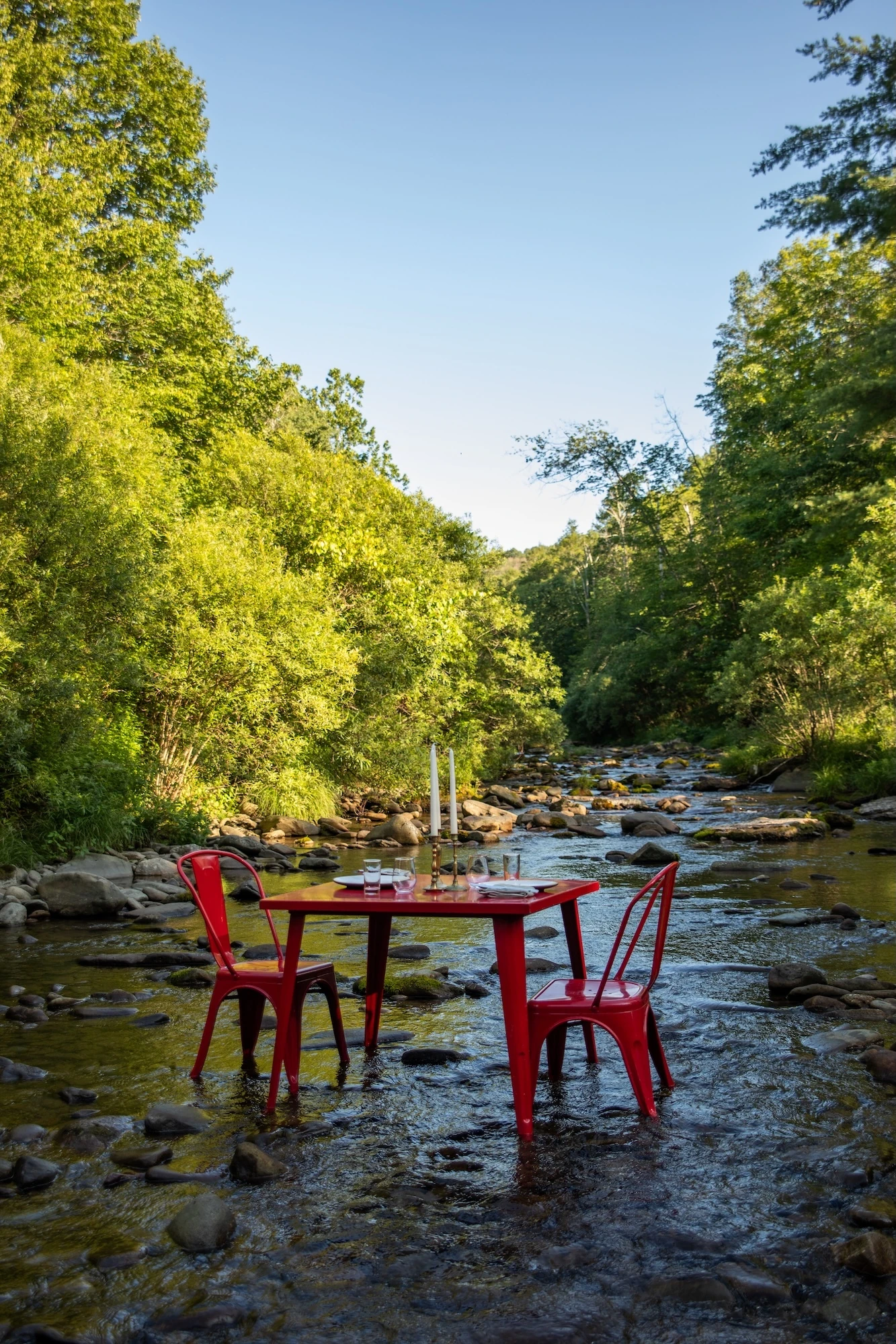 River Dining Experience at Urban Cowboy Lodge & Resort 