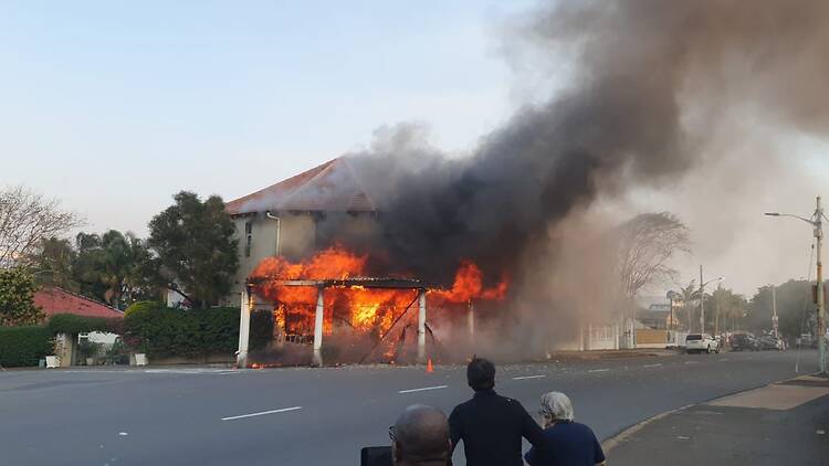 Fire breaks out at Delphi Greek Taverna in Windermere Fire breaks out at Delphi Greek Taverna in Windermere