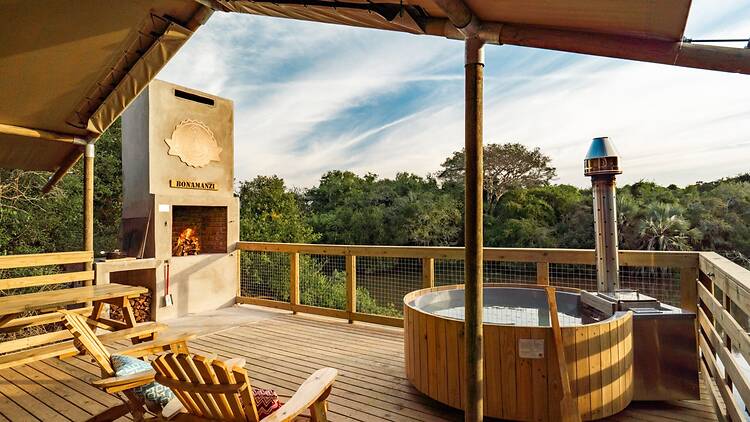 Go on safari without giving up the comforts of glamping Go on safari without giving up the comforts of glamping