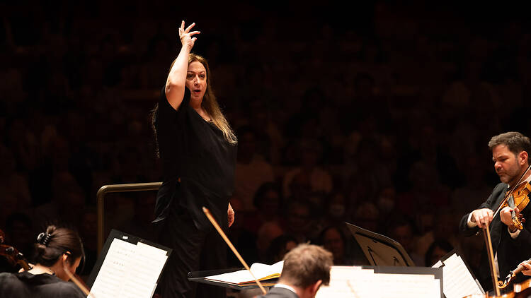 Simone Young conducts Mozart & Bach Simone Young conducts Mozart & Bach