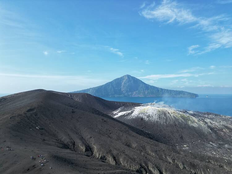 Is it safe to travel to Indonesia? Latest travel advice after volcanic eruption