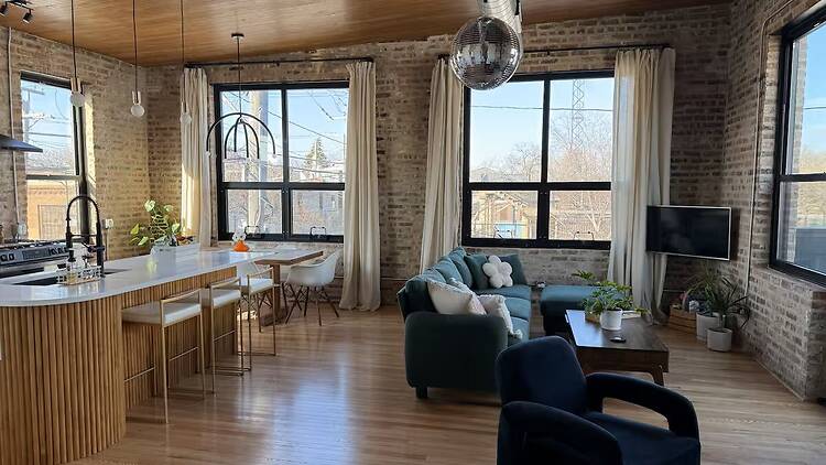 Best for privacy in a big group: the reborn cigar factory coach house Best for privacy in a big group: the reborn cigar factory coach house