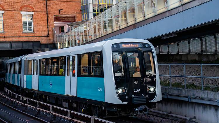 New DLR train September 2026 New DLR train September 2026