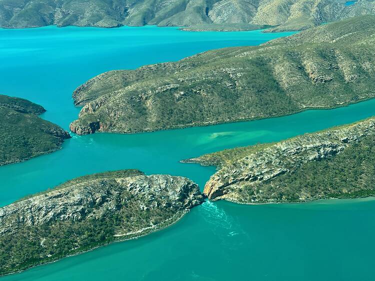 Cruise through Horizontal Falls Cruise through Horizontal Falls