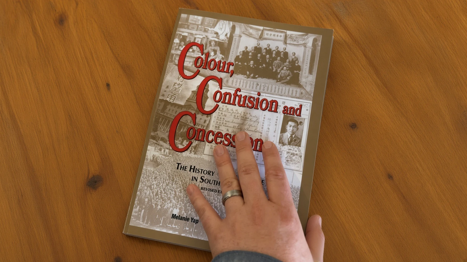 Colour, Confusion and Concessions: The History of the Chinese in South Africa