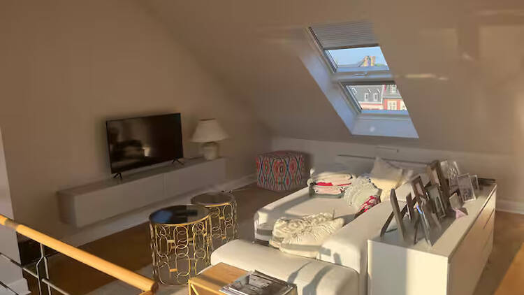Best Airbnb in Nordend: Top-floor flat with a balcony Best Airbnb in Nordend: Top-floor flat with a balcony