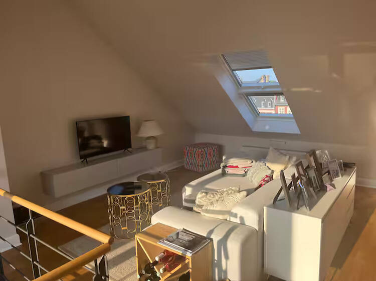 Best Airbnb in Nordend: Top-floor flat with a balcony Best Airbnb in Nordend: Top-floor flat with a balcony