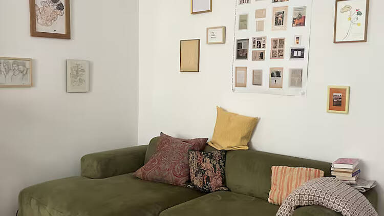 Best Bornheim Airbnb: Stylish flat with balcony Best Bornheim Airbnb: Stylish flat with balcony