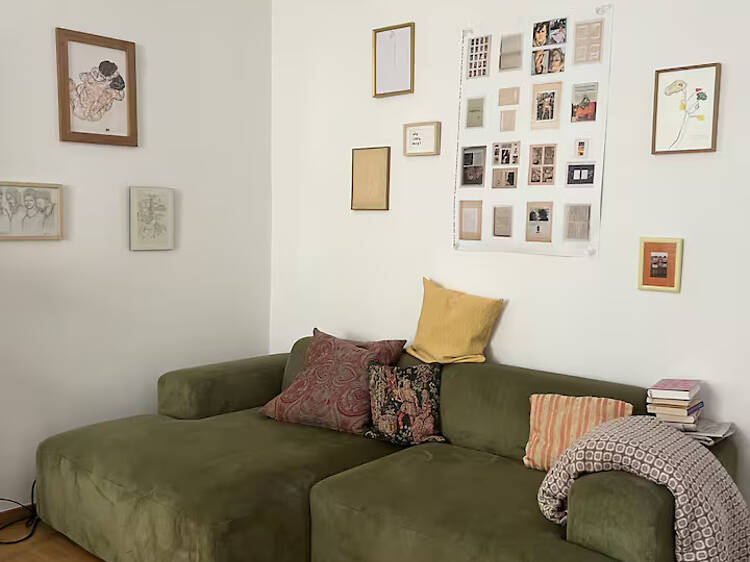 Best Bornheim Airbnb: Stylish flat with balcony Best Bornheim Airbnb: Stylish flat with balcony