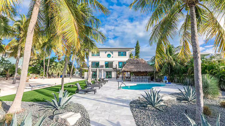 Best for boaters and kayakers: The ultimate Keys waterfront escape