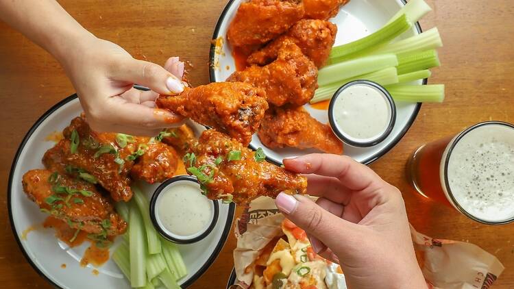 The best sports bars in Chicago for watching every big game