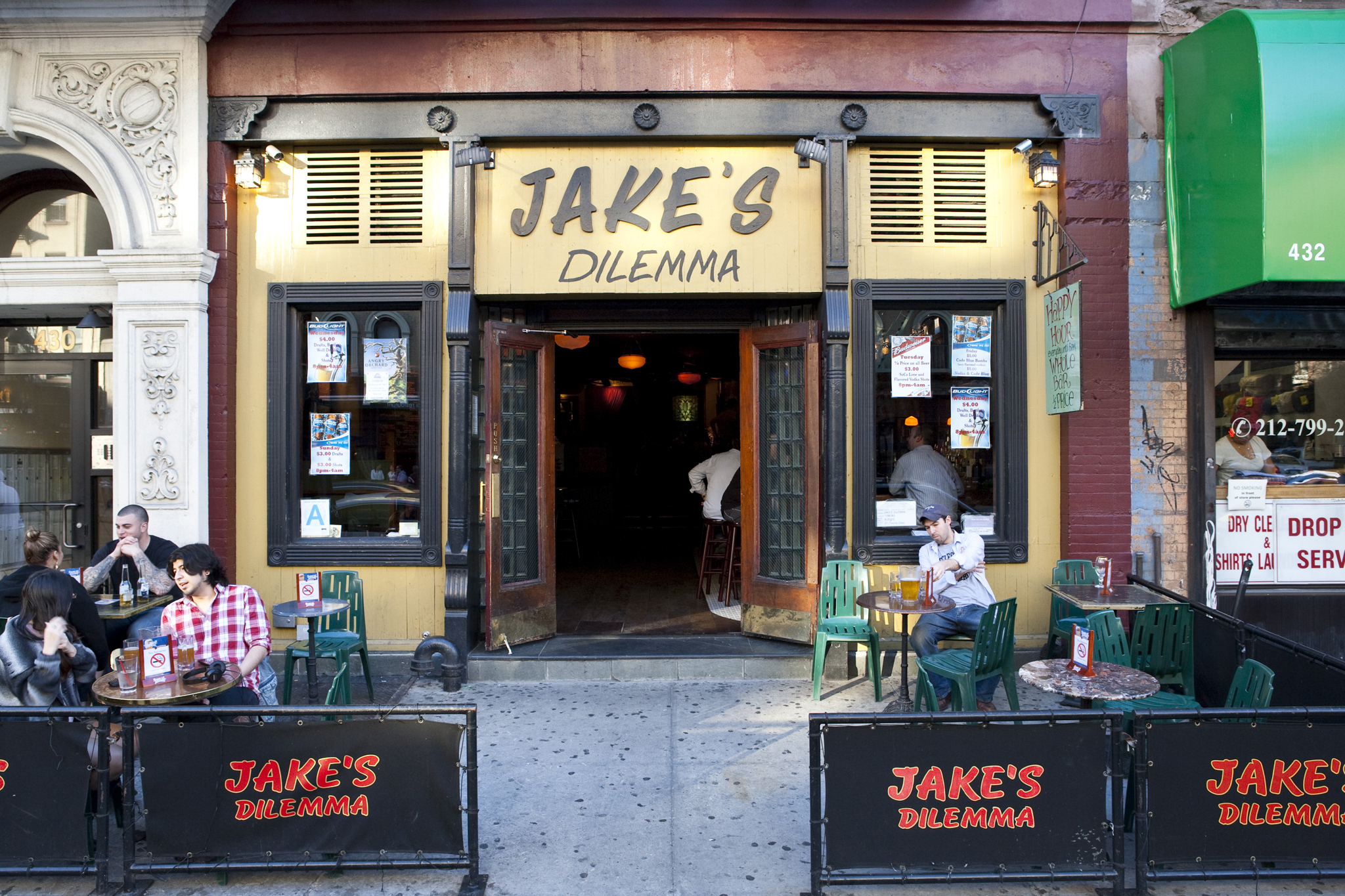 timeout.com - Laura Ratliff - This famous Upper West Side bar is closing after 32 years next month