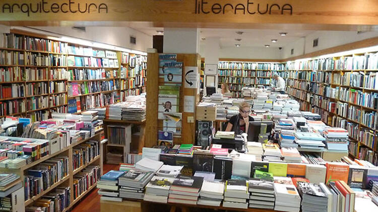 Naos Libros (Arquitectura)