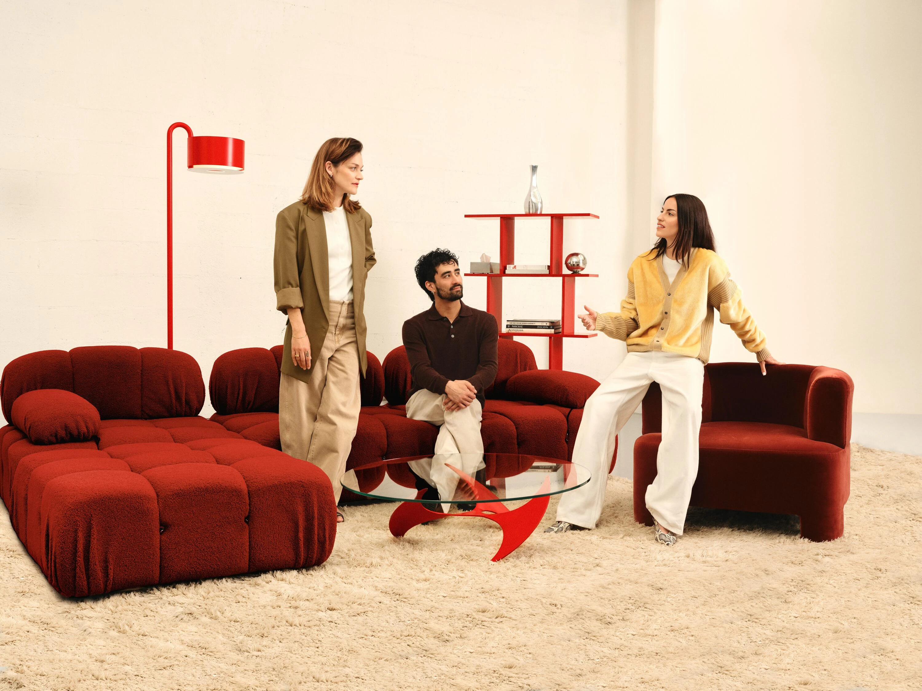 Garance Vall&eacute;e, designer et artiste, Margot Lecarpentier, mixologue, et Thomas Coupeau, chef, r&eacute;unis par Campari pour l&rsquo;Amer Design Club.