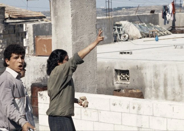 Joss Dray, Confrontation &agrave; Ramallah pendant la premi&egrave;re Intifada, 1988. Phototh&egrave;que de l'IMA. 