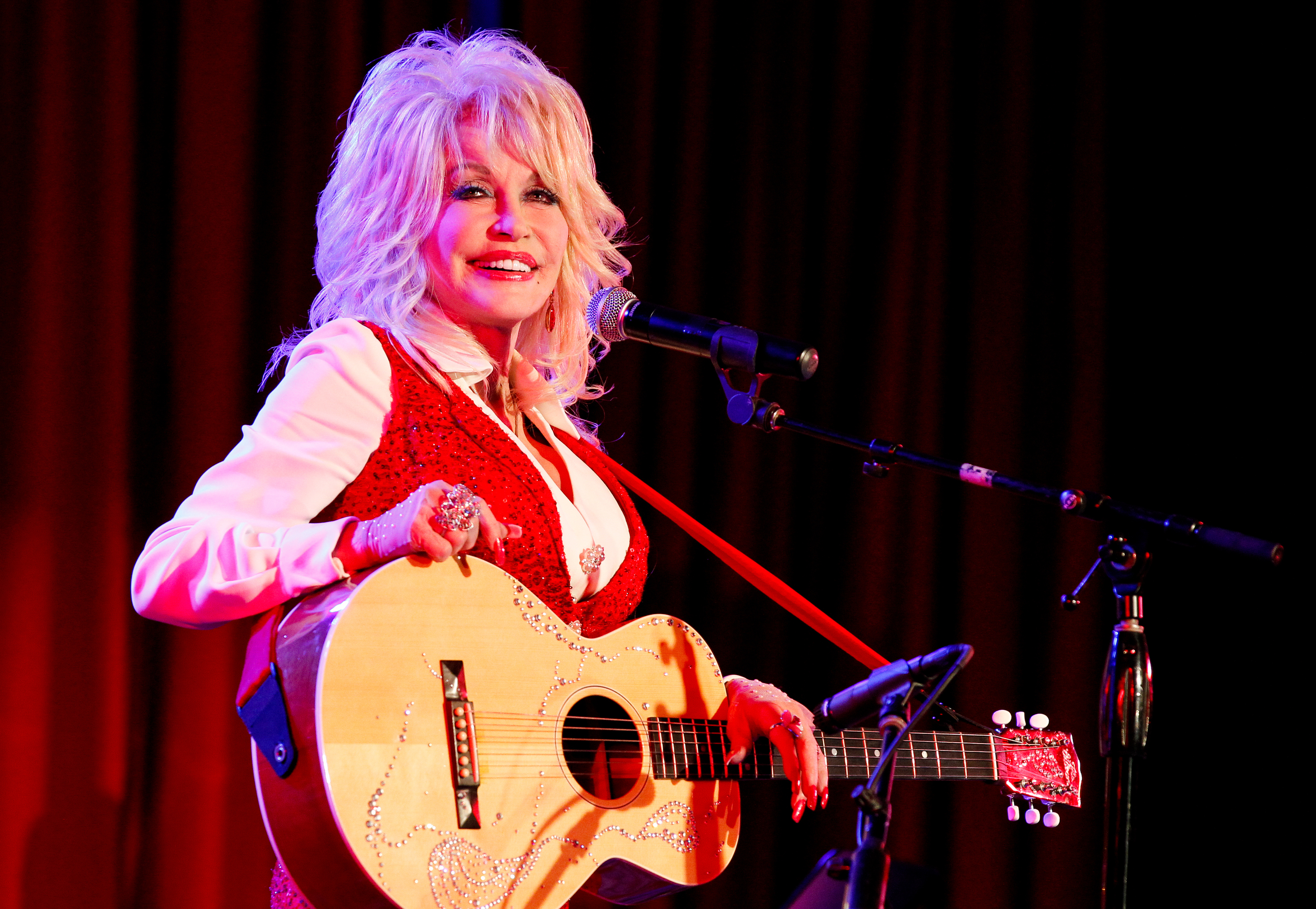 A brand-new Dolly Parton hotel and museum will debut in Nashville this month