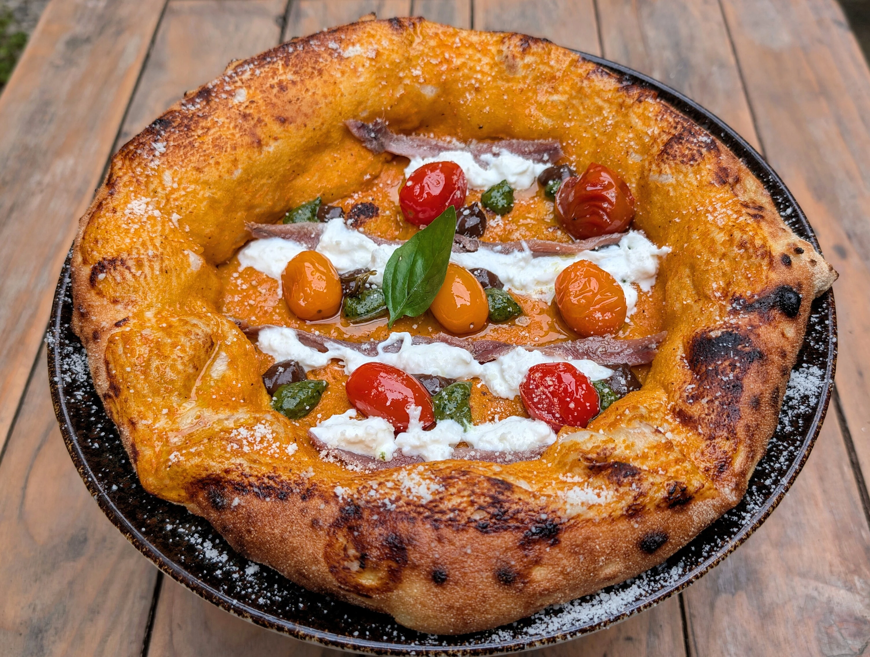 &lsquo;Belle & Buona&rsquo; pizza at Due Forni