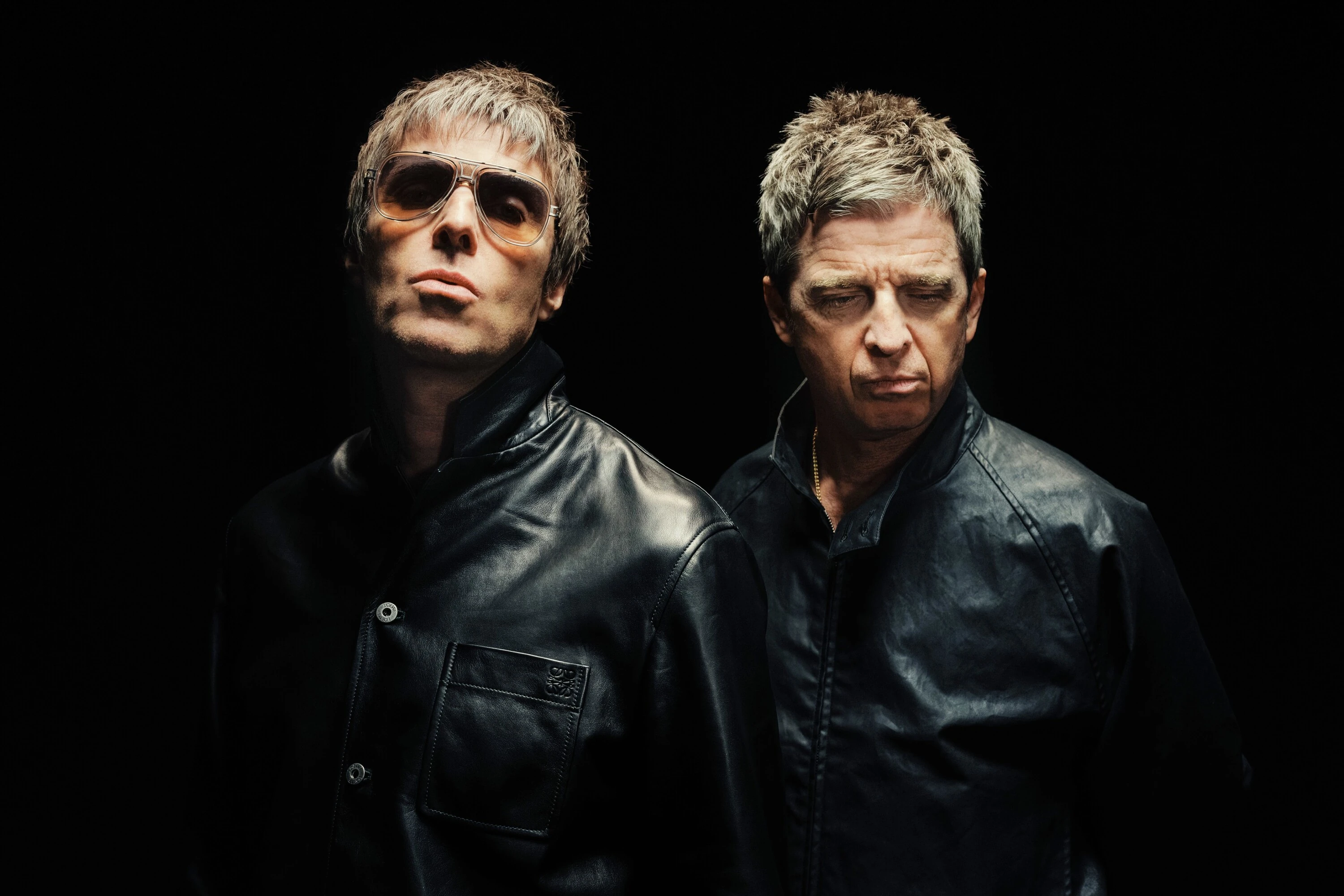 Oasis Live &rsquo;27 promotional photograph