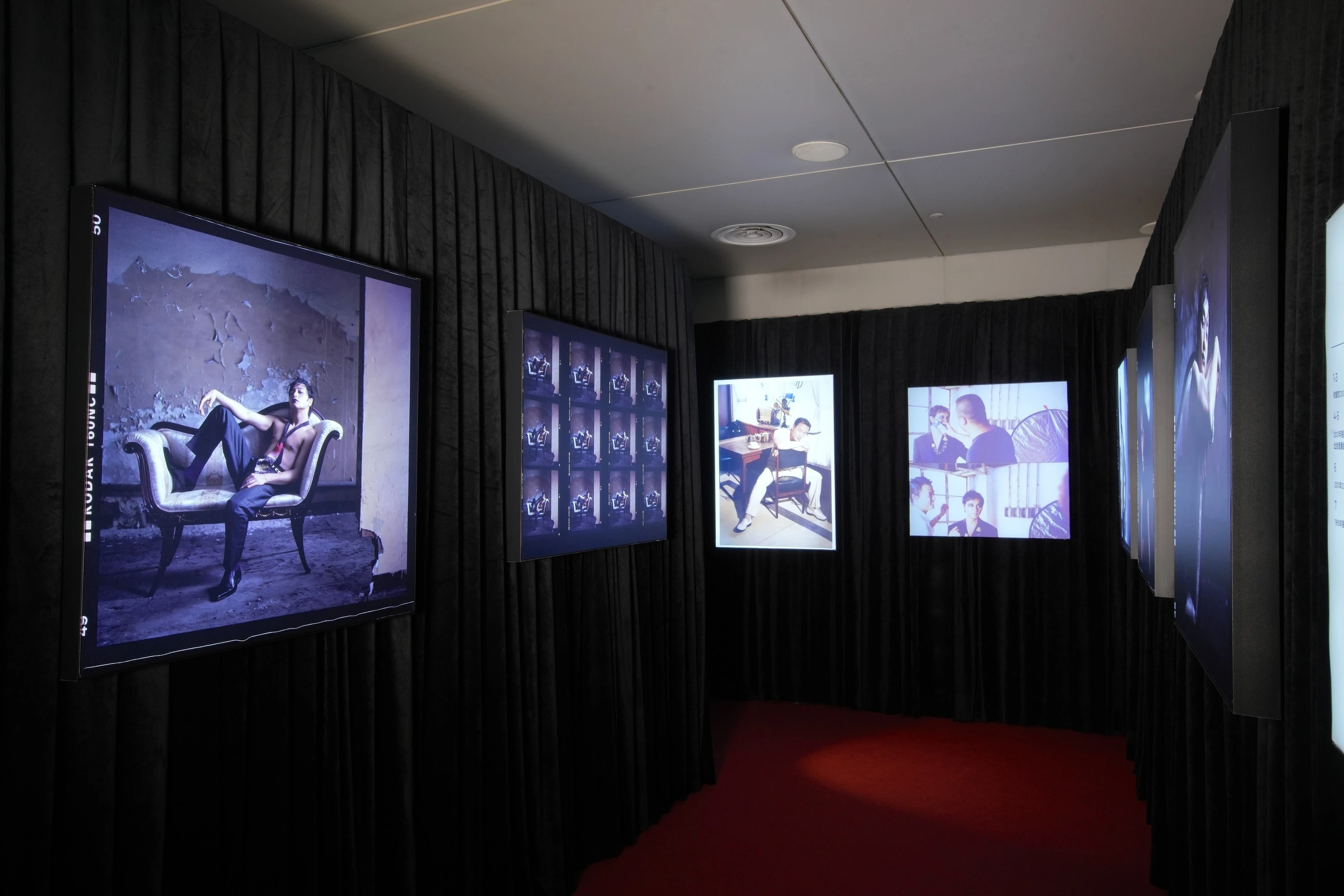 HKDI Leslie・Grace at 70 Exhibition