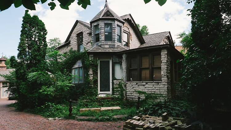 Best for murder mystery dinners: the mysterious manor Best for murder mystery dinners: the mysterious manor