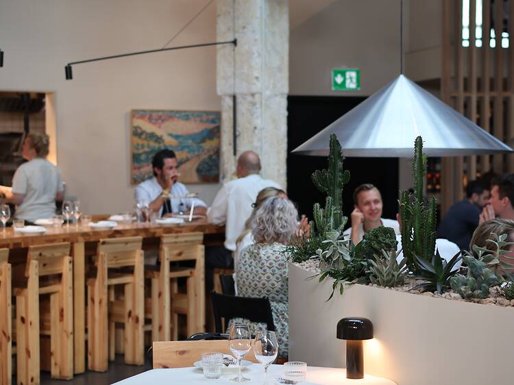 Share a dinner by the fire at Solen