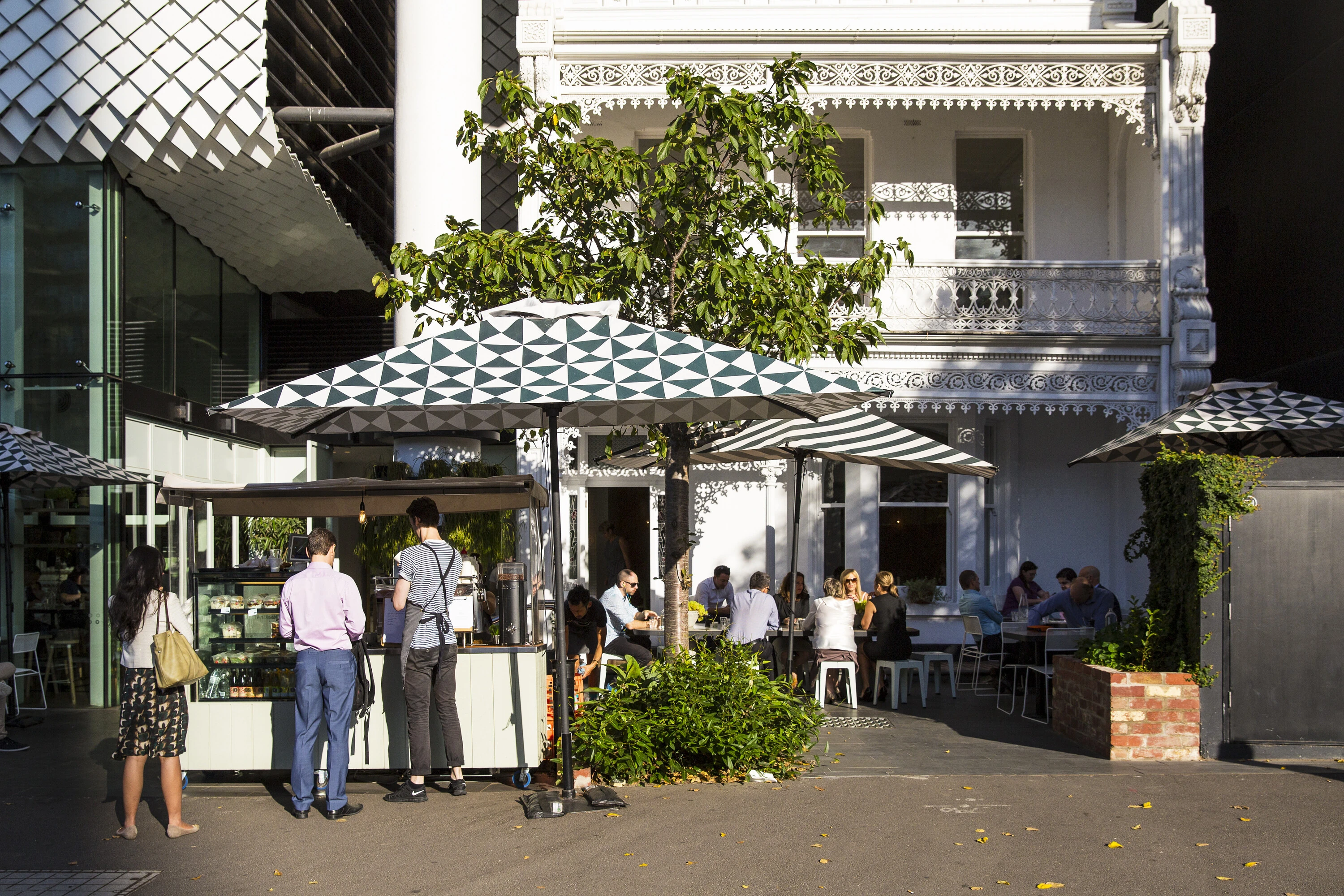 exterior of The Kettle Black, South Melbourne