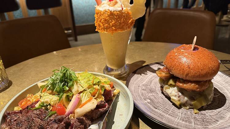 Holsteins Shakes and Buns Holsteins Shakes and Buns
