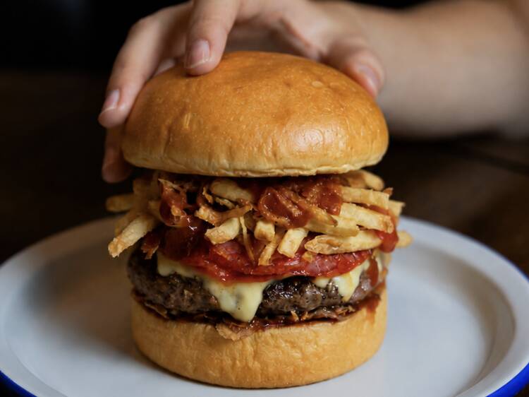 25 Degrees takes its burger to Havana 25 Degrees takes its burger to Havana