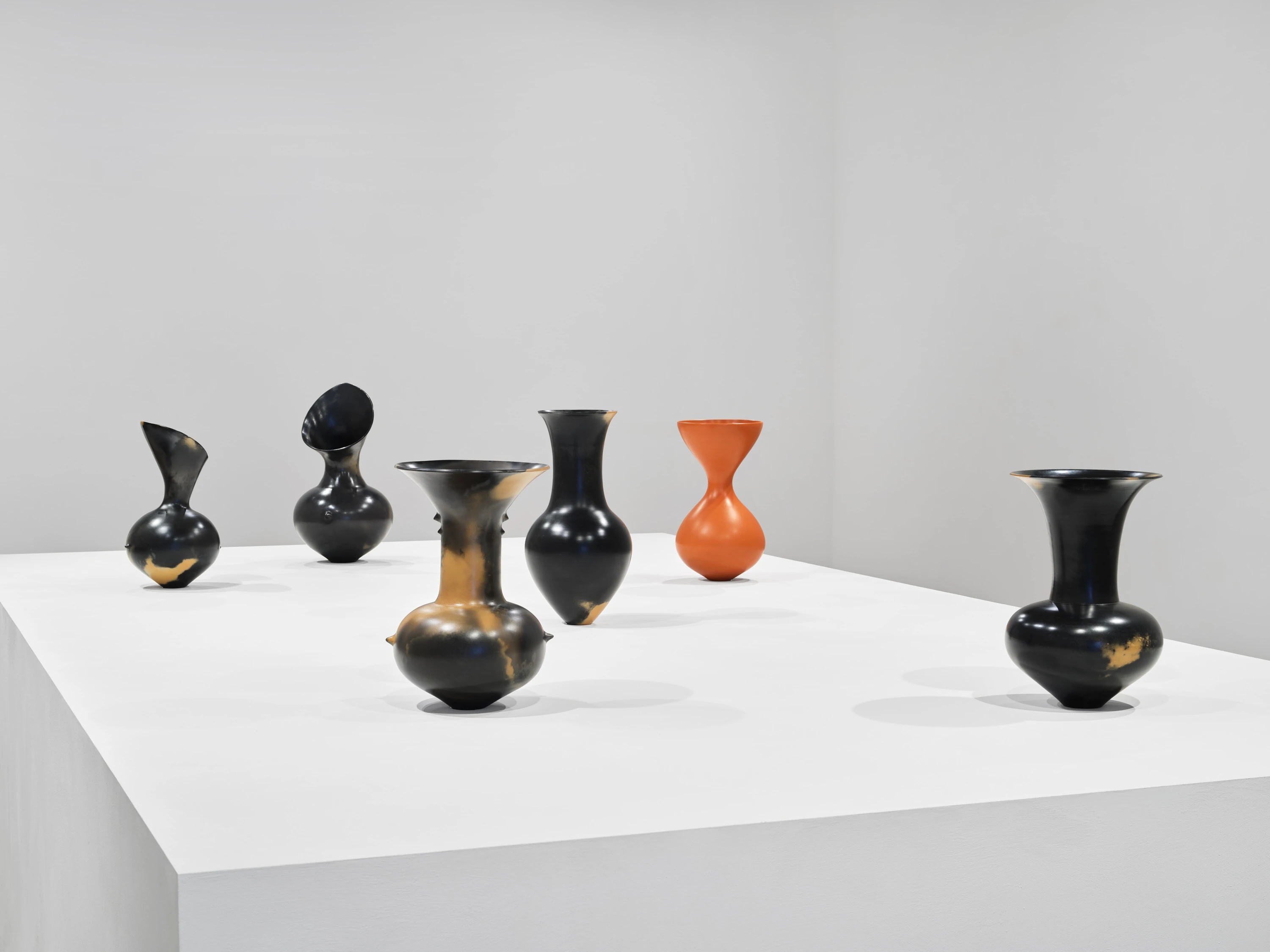 Magdalene Odundo, Installation view, Thomas Dane Gallery, London, 2024 &copy; Magdalene A.N. Odundo. Courtesy the artist and Thomas Dane Gallery.