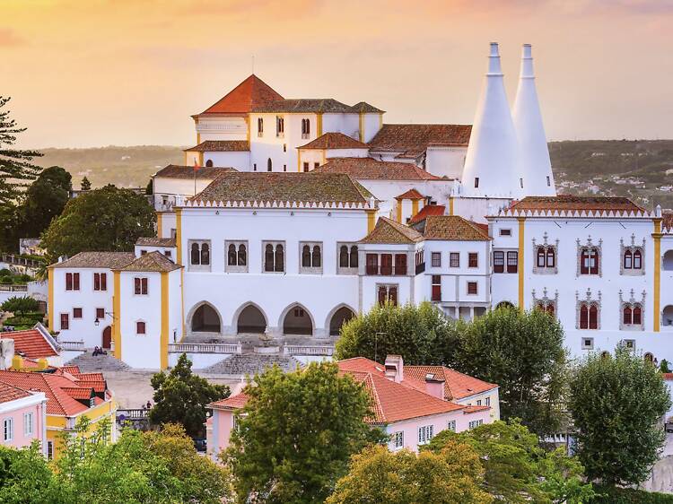 DJ Set e cachupa no Palácio Nacional de Sintra DJ Set e cachupa no Palácio Nacional de Sintra