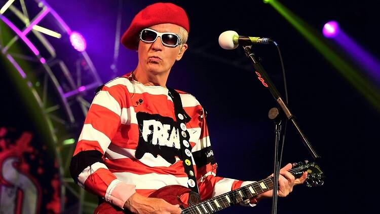 Isle,Of,Wight,Festival,-,June,11,2016:,Captain,Sensible Captain Sensible, guitarrista de The Damned