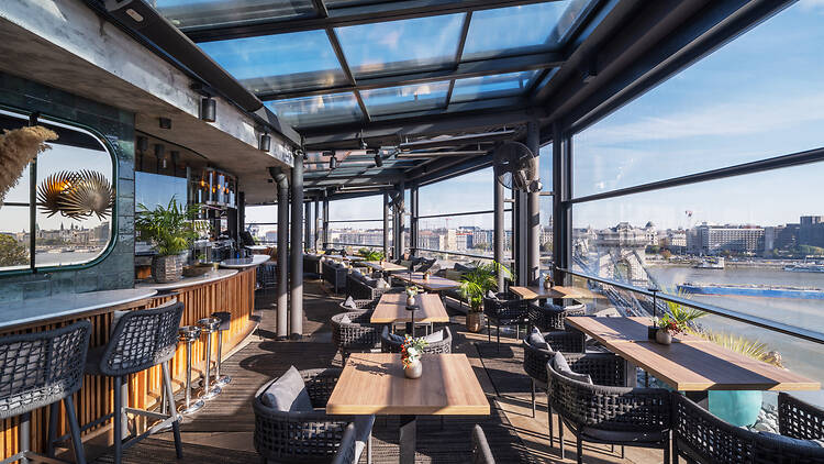 Leo Rooftop Bar Leo Rooftop Bar