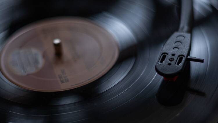 Vinilo Sessions at 878 Bar Vinilo Sessions at 878 Bar