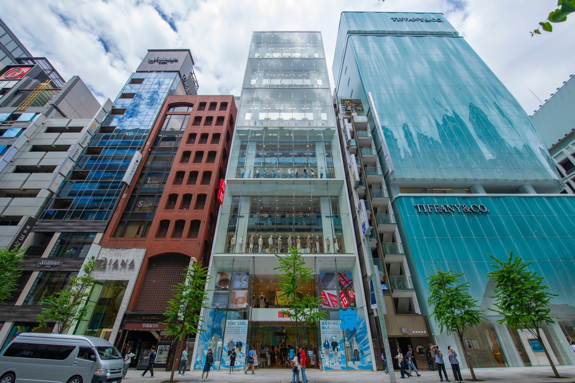 Ginza&rsquo;s designer stores 