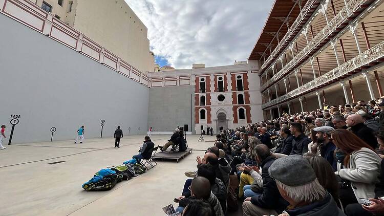Exhibición de juego de pelota vasca Exhibición de juego de pelota vasca